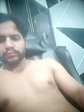 Kartikkartik8595 online show from March 2026 09:33:02 PM