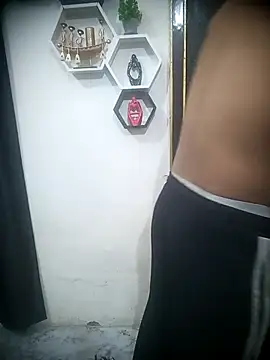 Kartikkartik8595 online show from March 2026 09:46:02 PM