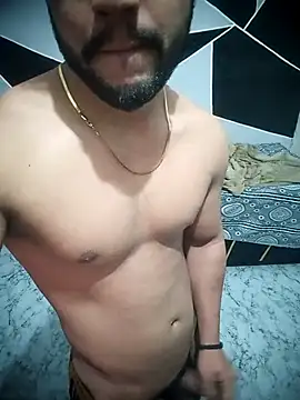 Kartikkartik8595 online show from February 2026 11:53:02 AM