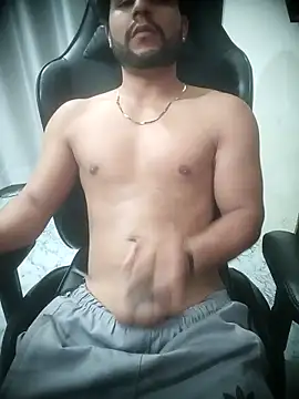 Kartikkartik8595 online show from April 2026 08:34:01 PM