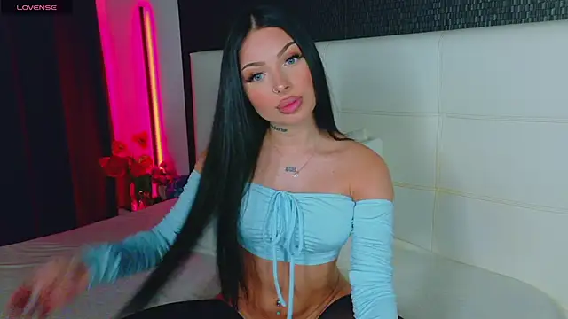 AshleyEttheenn online show from April 2026 05:05:01 PM