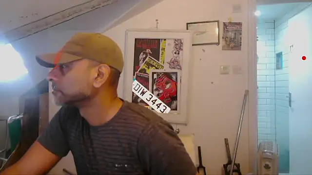 mista sista fista online show from May 2026 12:34:01 PM
