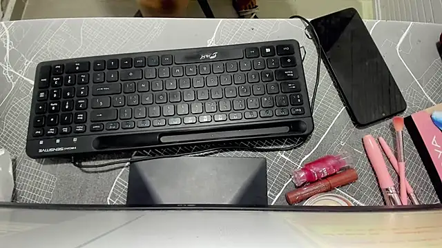 Snapshot of sweet_hanna27 chatting on November 2025 02:38:02 AM sweet hanna27 online show from November 2025 02:38:02 AM