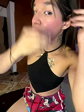 terra sunligth online show from November 2025 08:45:01 PM