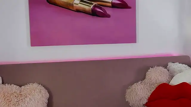 oliviathea online show from March 2026 06:23:02 PM