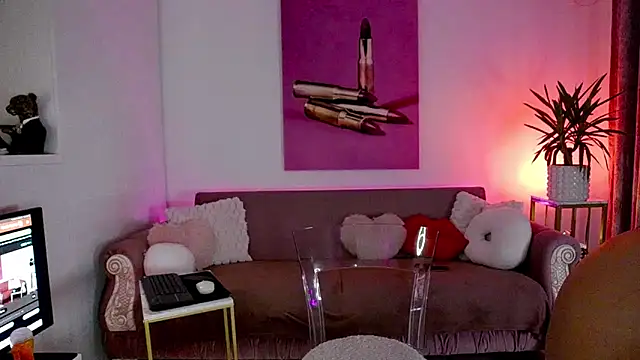 oliviathea online show from February 2026 02:07:02 AM