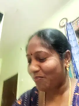 Snapshot of papukurty chatting on March 2026 04:07:02 AM papukurty online show from March 2026 04:07:02 AM