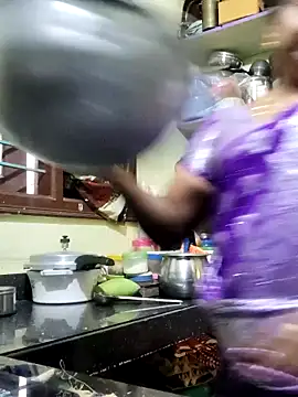 Snapshot of papukurty chatting on April 2026 05:56:02 AM papukurty online show from April 2026 05:56:02 AM