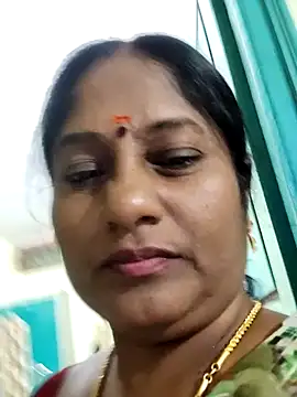 Snapshot of papukurty chatting on April 2026 06:09:01 PM papukurty online show from April 2026 06:09:01 PM