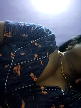 Snapshot of papukurty chatting on April 2026 11:32:02 PM papukurty online show from April 2026 11:32:02 PM