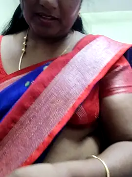 Snapshot of papukurty chatting on April 2026 07:45:01 AM papukurty online show from April 2026 07:45:01 AM