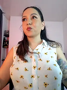 Abbyjoness21 online show from October 2025 07:37:02 PM