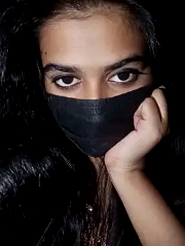 umairahaasan 1 online show from November 2025 10:29:01 AM