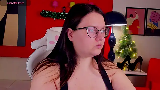 HelenDanvers online show from December 2025 09:57:02 AM