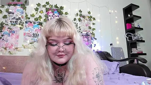  CandyM1lky  online show from March 2026 07:09:02 AM