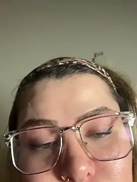 aydabella7777 online show from February 2026 07:21:02 PM