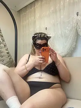 aydabella7777 online show from February 2026 11:40:02 PM