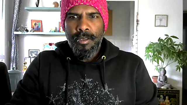 frenchblackc31 online show from May 2026 07:35:02 AM