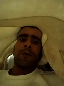 Snapshot of SlipperyEssay chatting on November 2025 08:31:02 PM SlipperyEssay online show from November 2025 08:31:02 PM