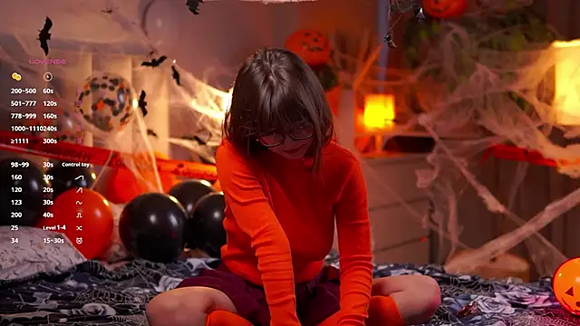 Julia PR0 online show from October 2025 06:32:01 AM