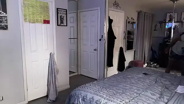 Snapshot of sexyred77713 chatting on February 2026 09:17:01 PM sexyred77713 online show from February 2026 09:17:01 PM