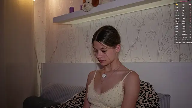 AnneVerity online show from November 2025 07:47:01 PM