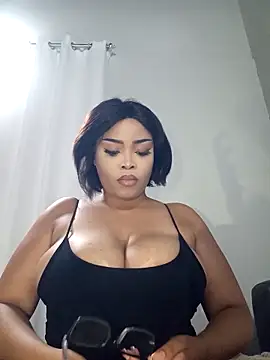 MadamPinky online show from February 2026 08:03:02 PM