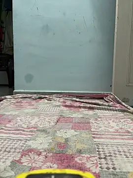 Snapshot of superloundiya chatting on October 2025 07:05:02 PM superloundiya online show from October 2025 07:05:02 PM