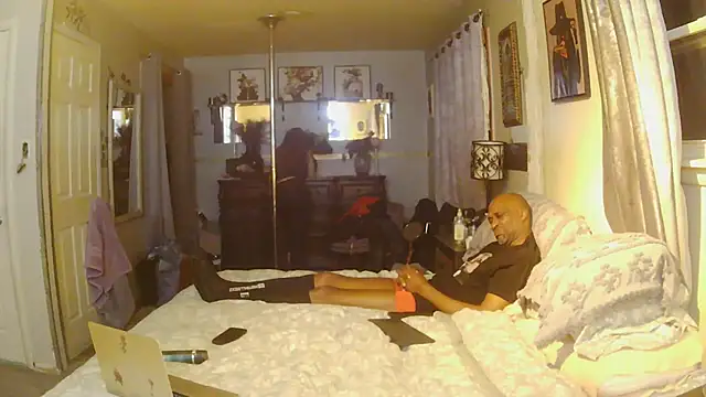 Snapshot of blaqmagiq72 chatting on February 2026 10:01:01 AM blaqmagiq72 online show from February 2026 10:01:01 AM