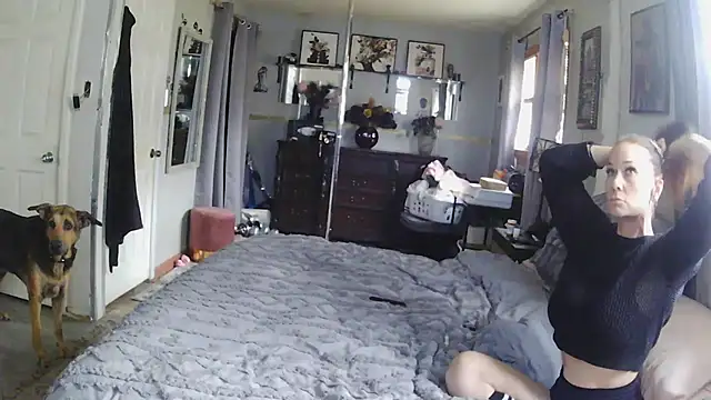 Snapshot of blaqmagiq72 chatting on March 2026 10:14:01 PM blaqmagiq72 online show from March 2026 10:14:01 PM