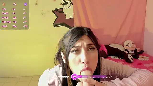 Alanaloiiss  online show from November 2025 10:14:02 PM