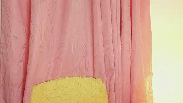 Alanaloiiss  online show from April 2026 04:25:02 AM