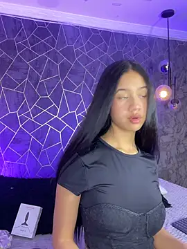 jadee8 online show from May 2026 05:01:02 PM