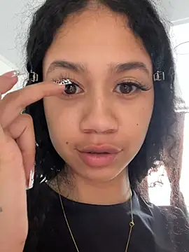 jadee8 online show from April 2026 08:38:01 PM