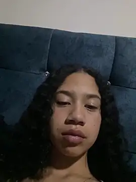 jadee8 online show from May 2026 05:04:01 AM