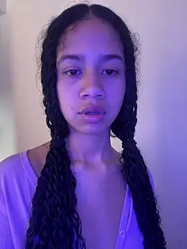 jadee8 online show from March 2026 05:04:01 PM