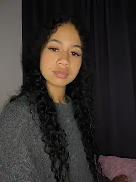 jadee8 online show from March 2026 11:32:01 PM