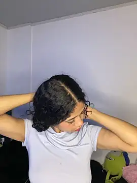 jadee8 online show from March 2026 03:19:01 AM