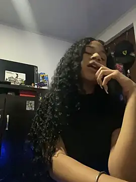 jadee8 online show from April 2026 02:18:01 AM