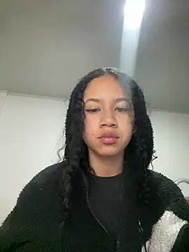 jadee8 online show from March 2026 02:37:01 AM