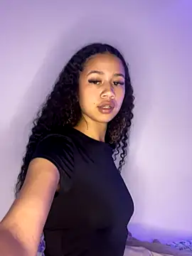 jadee8 online show from October 2025 02:45:01 AM