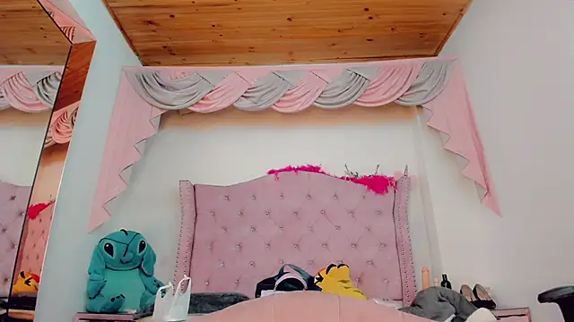 Snapshot of _Abby_white_ chatting on October 2025 10:09:01 PM Abby white online show from October 2025 10:09:01 PM