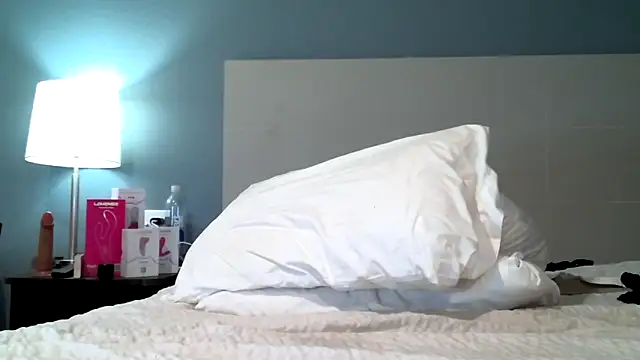 Snapshot of Keikomiller chatting on December 2025 01:17:02 PM Keikomiller online show from December 2025 01:17:02 PM