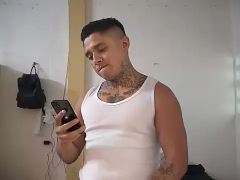 siilvestremx online show from November 2025 04:30:01 PM