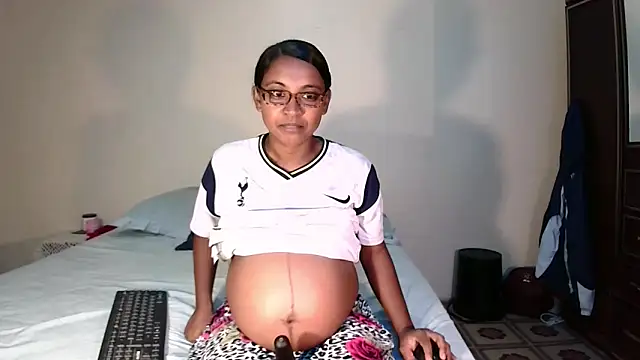 indiansweetflava online show from April 2026 12:23:01 PM