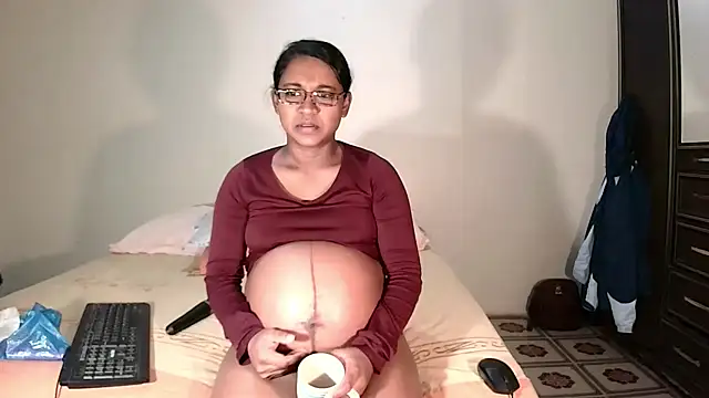 indiansweetflava online show from May 2026 04:09:02 AM