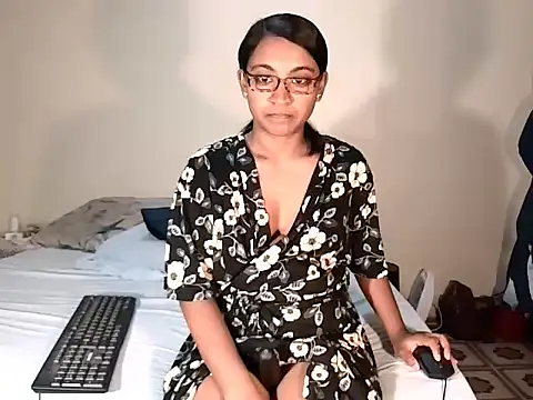 indiansweetflava online show from November 2025 06:47:02 PM