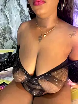 MiiaaCollinss online show from October 2025 03:56:01 PM