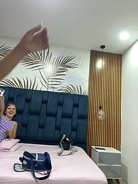 Snapshot of Sweet_vicky_hot chatting on May 2026 07:06:02 PM Sweet vicky hot online show from May 2026 07:06:02 PM