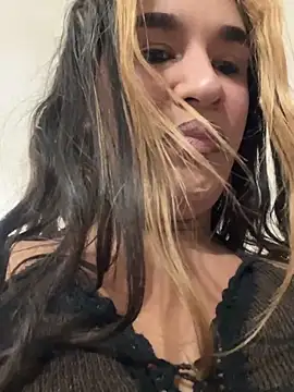 Snapshot of Sweet_vicky_hot chatting on June 2026 07:03:02 PM Sweet vicky hot online show from June 2026 07:03:02 PM
